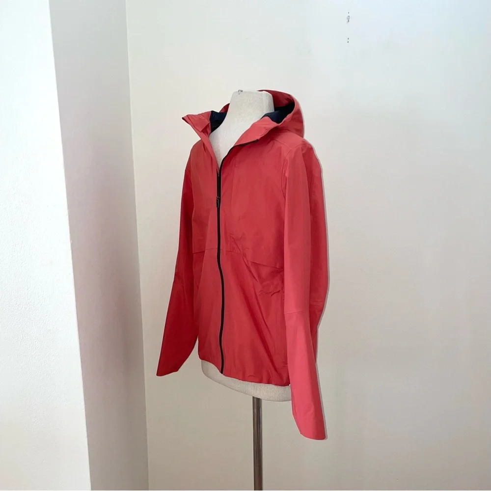 Lululemon Glyde Outpour Shell Rain Windbreaker  Jacket In Salmon Small Gorpcore